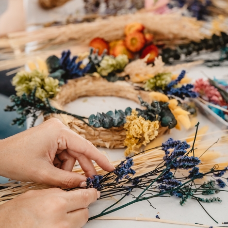 ATELIER COURONNE DE FLEURS SECHEES