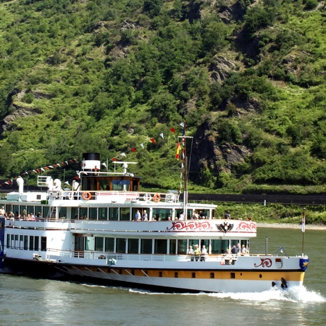 WEEK END DE FETE EN CROISIERE SUR LE RHIN LES ANNEES 80